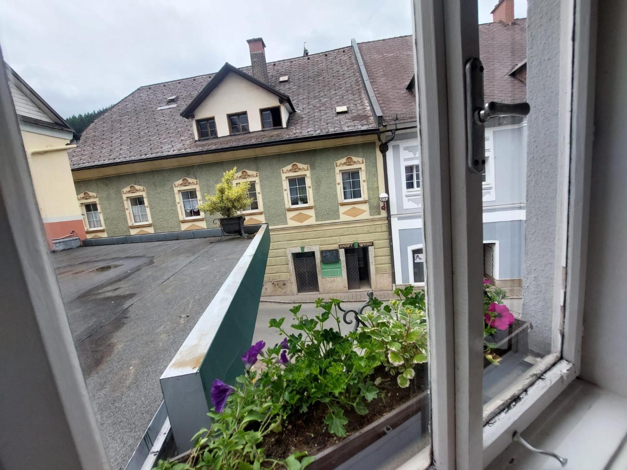 Gasthof Zur Post ไอเซเนิร์ซ ภายนอก รูปภาพ